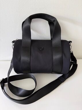 LULULEMON Knit Nylon Mini Barrel Duffle Bag Crossbody Handbag Black